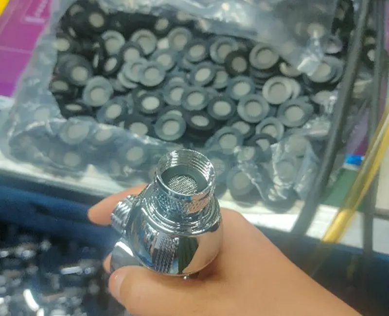 Faucet assembly filter gasket